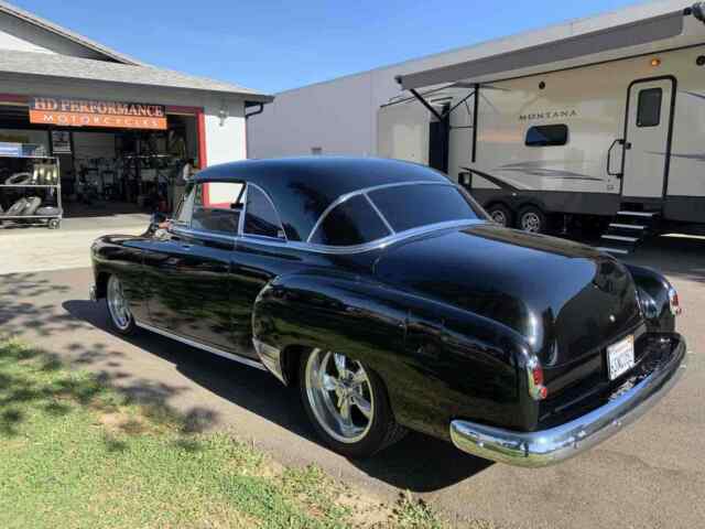 Chevrolet Bel Air 1951 image number 2