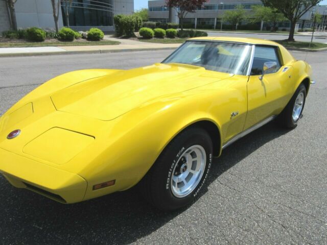 Chevrolet Corvette 1973 image number 21