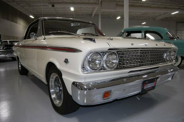 Ford Fairlane 500 Sport Coupe 1963 image number 10