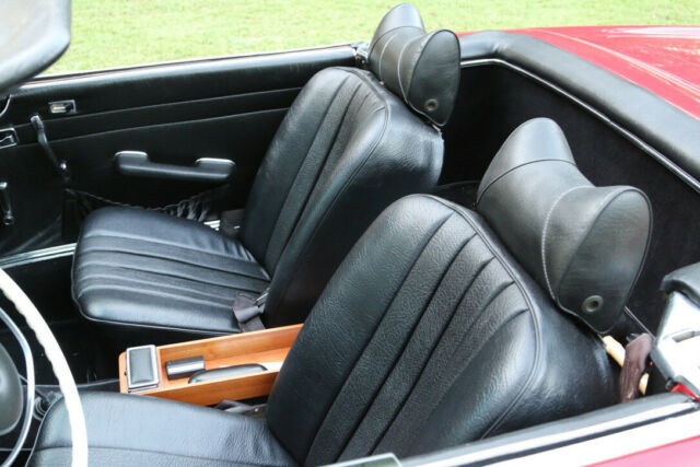 Mercedes-Benz SL-Class 1970 image number 13