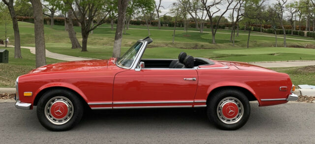 Mercedes-Benz SL-Class 1970 image number 28