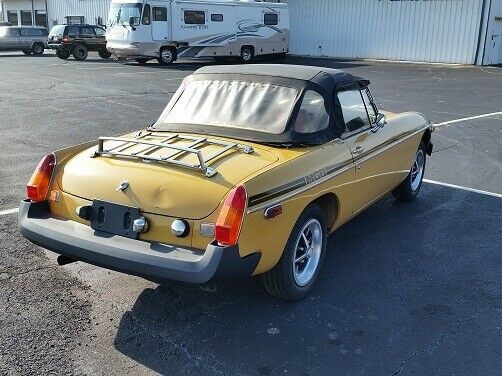 MG MGB 1976 image number 30