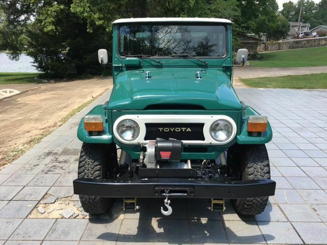 Toyota FJ Cruiser 1978 image number 6