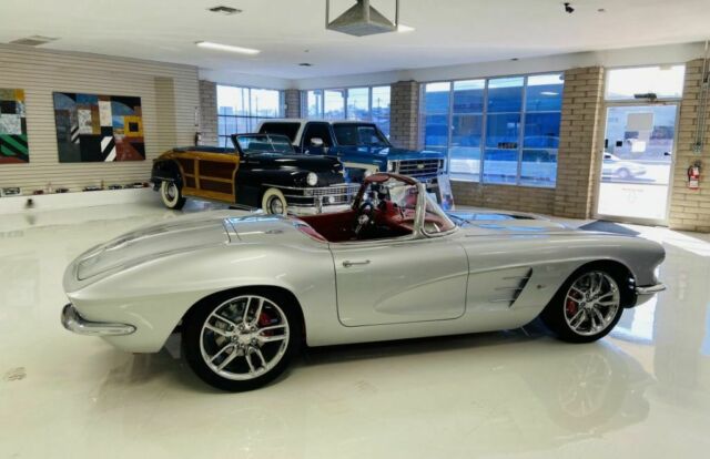 Chevrolet Corvette 1962 image number 10