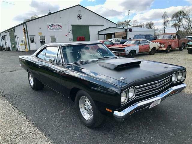 Plymouth Road Runner 1969 image number 1