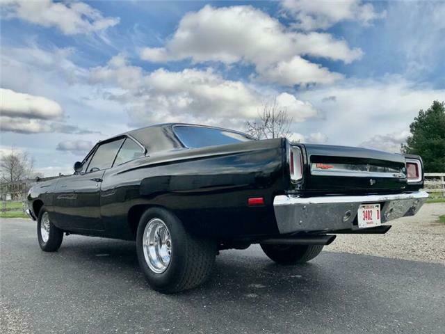 Plymouth Road Runner 1969 image number 21