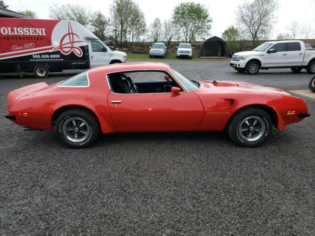 Pontiac Trans Am 1975 image number 0