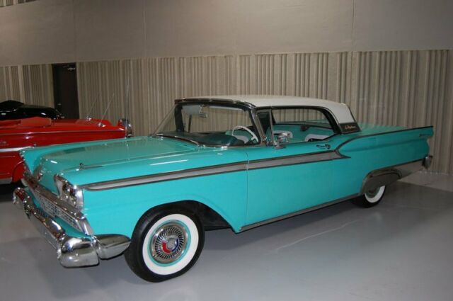 Ford Skyliner Convertible 1959 image number 29