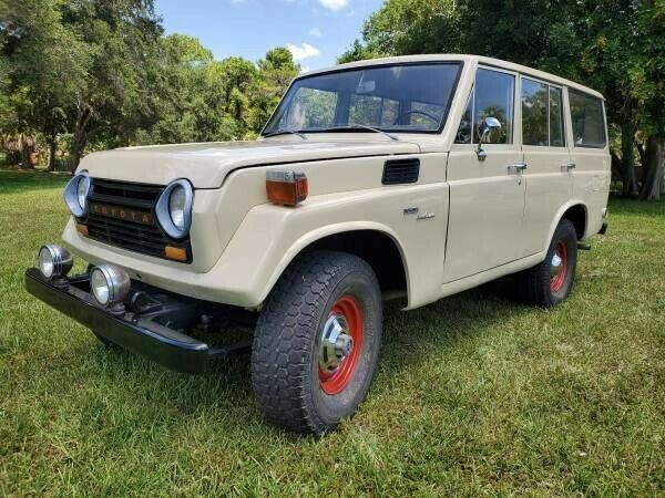 Toyota Land Cruiser 1969 image number 11