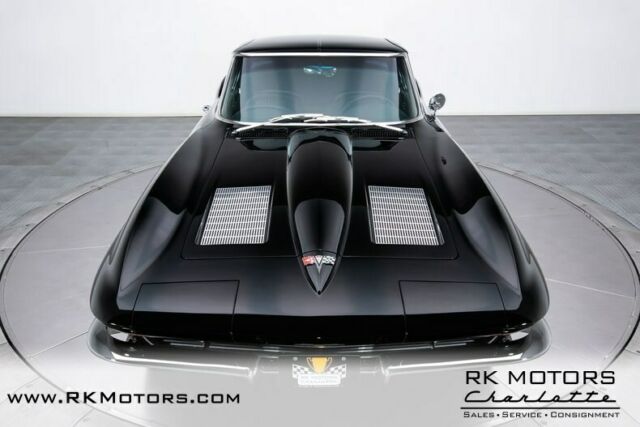 Chevrolet Corvette 1963 image number 12