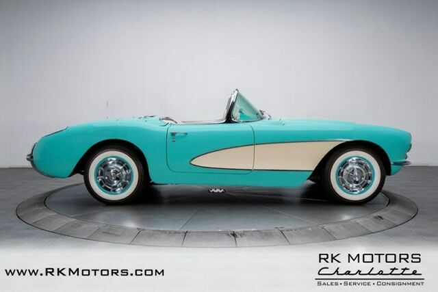 Chevrolet Corvette 1956 image number 36