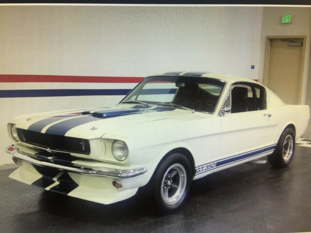 Ford Mustang 1965 image number 1