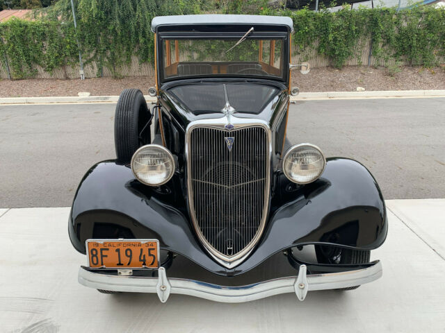 Ford Deluxe 1934 image number 2