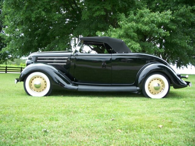 Ford Roadster 1936 image number 1