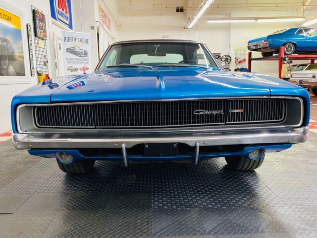 Dodge Charger 1968 image number 11