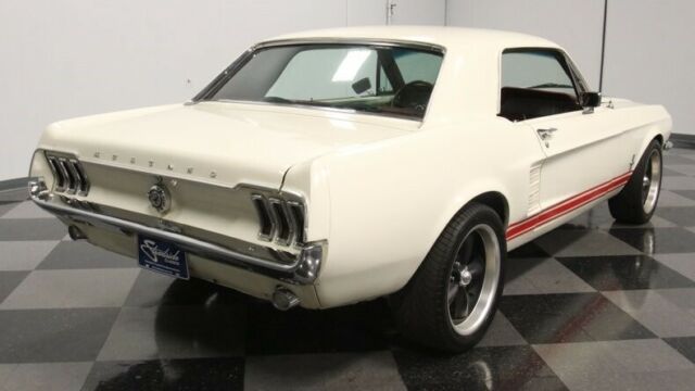 Ford Mustang 1967 image number 14