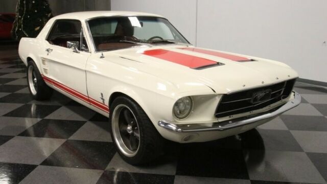 Ford Mustang 1967 image number 18