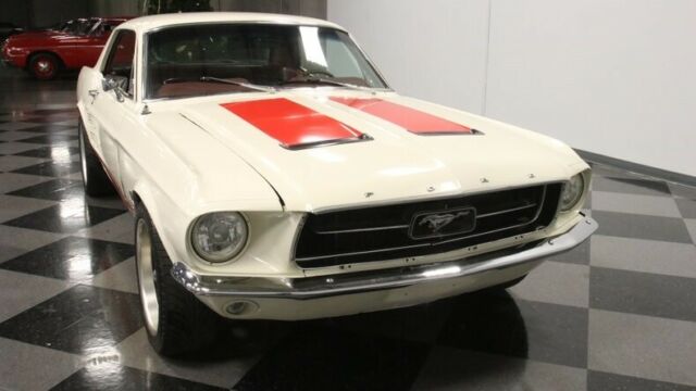 Ford Mustang 1967 image number 19