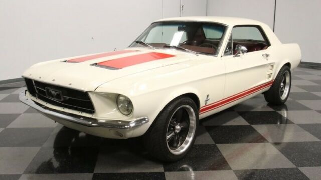 Ford Mustang 1967 image number 22