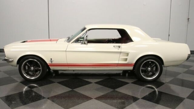 Ford Mustang 1967 image number 8