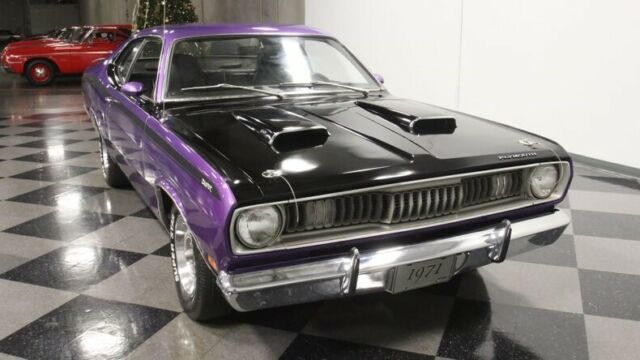 Plymouth Duster 1971 image number 18