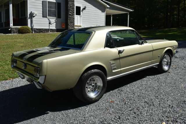 Ford Mustang 1966 image number 4