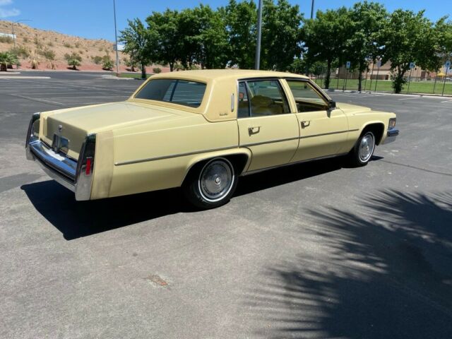 Cadillac DeVille 1978 image number 12