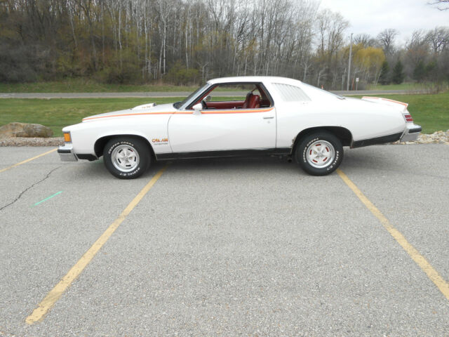 Pontiac Le Mans 1977 image number 28