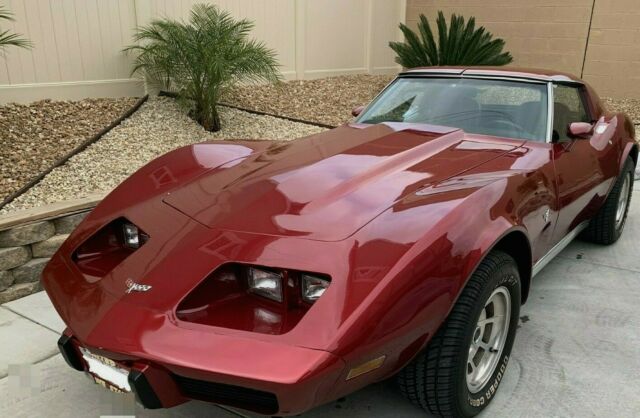 Chevrolet Corvette 1977 image number 0