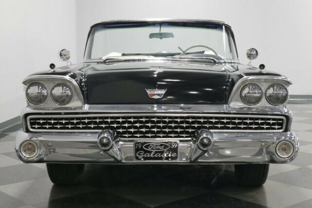 Ford Galaxie 1959 image number 19