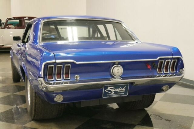 Ford Mustang 1967 image number 10