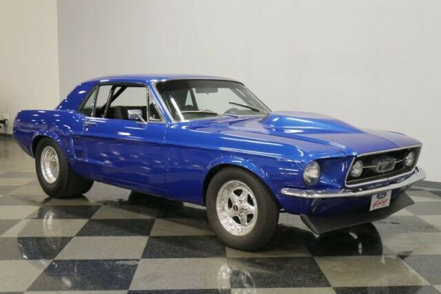 Ford Mustang 1967 image number 16