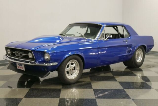 Ford Mustang 1967 image number 29