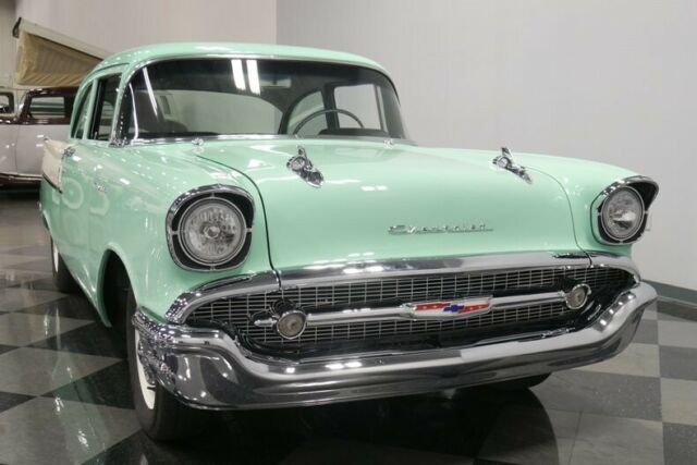 Chevrolet Bel Air/150/210 1957 image number 42