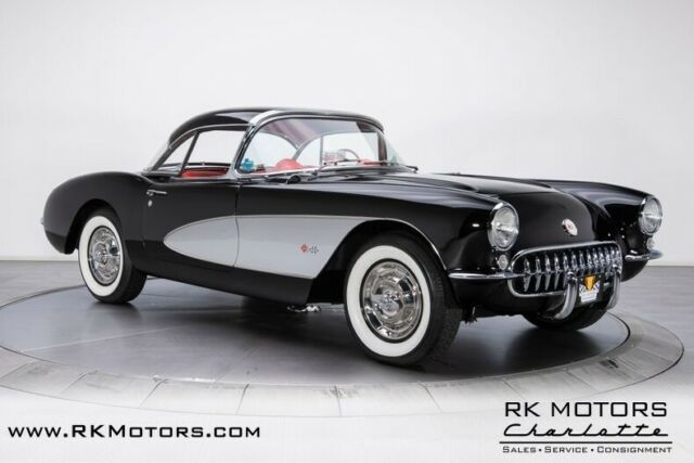 Chevrolet Corvette 1957 image number 12