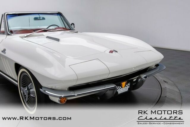 Chevrolet Corvette 1965 image number 44