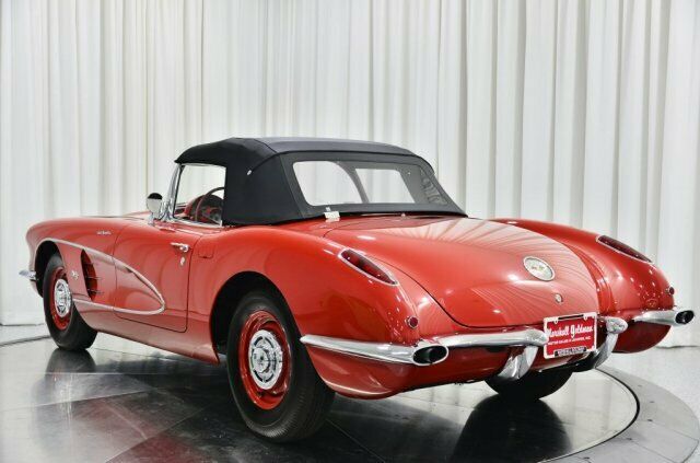 Chevrolet Corvette 1960 image number 9