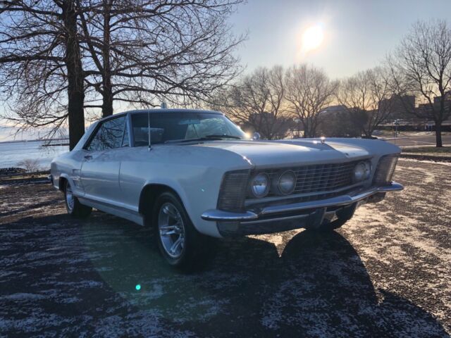 Buick Riviera 1964 image number 30