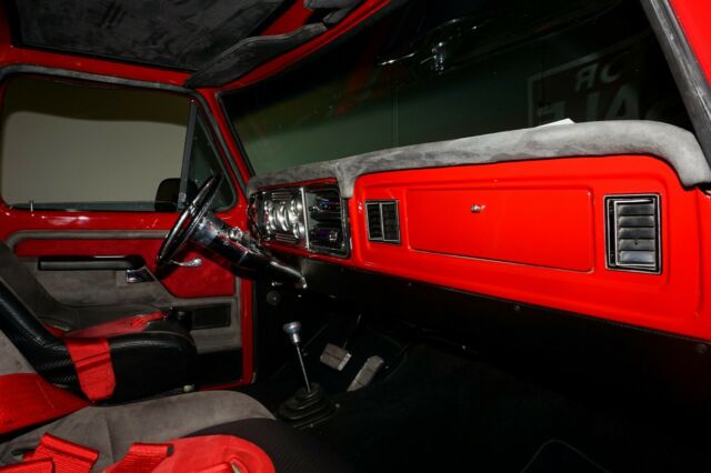 Ford Bronco 1979 image number 28