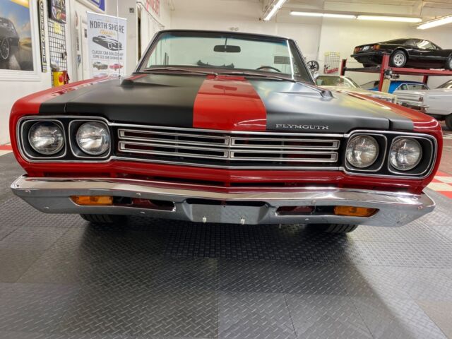 Plymouth Road Runner 1969 image number 38