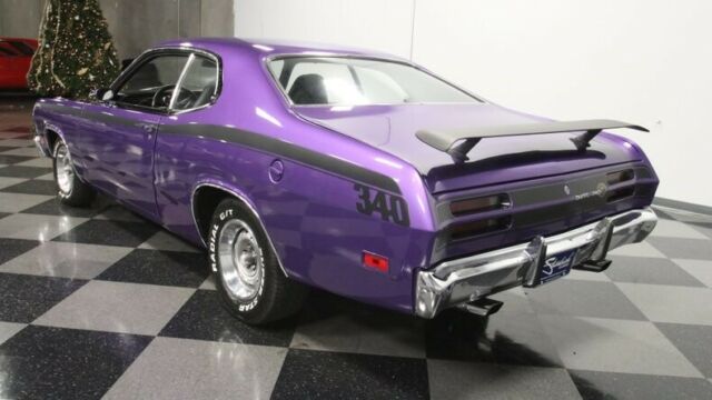 Plymouth Duster 1971 image number 33