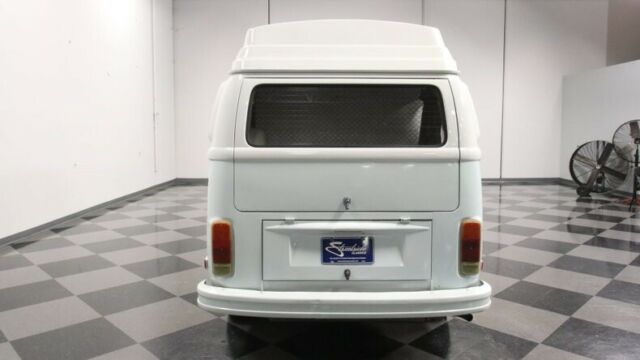 Volkswagen Camper 1974 image number 11