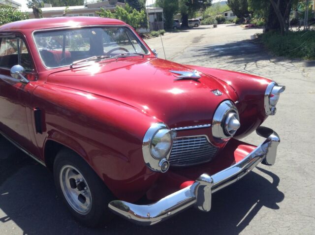 Studebaker Commander Eight 1951 image number 1