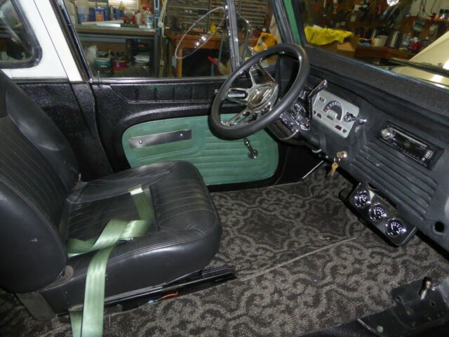 Jeep Commando 1973 image number 20