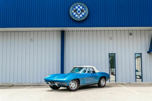 Chevrolet Corvette 1967 image number 14