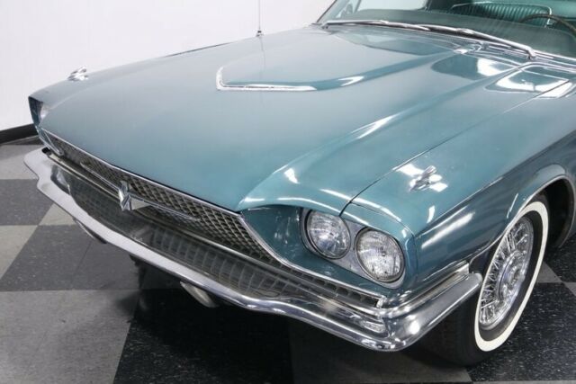 Ford Thunderbird 1966 image number 22