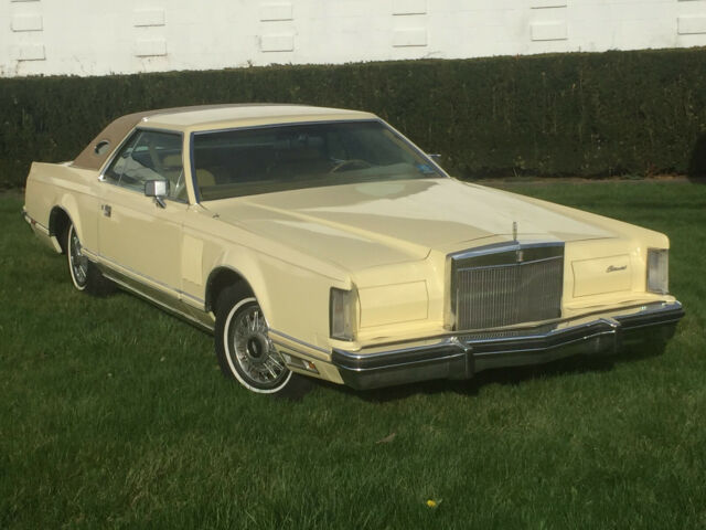 Lincoln Mark Series 1977 image number 0