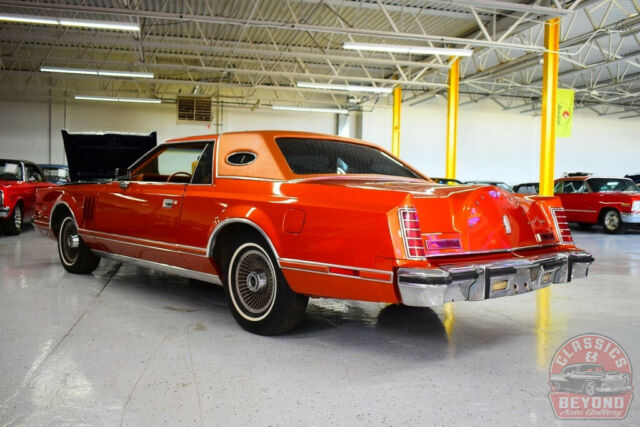 Lincoln Continental 1977 image number 18