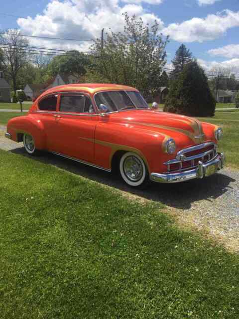 Chevrolet Fleetline 1949 image number 0