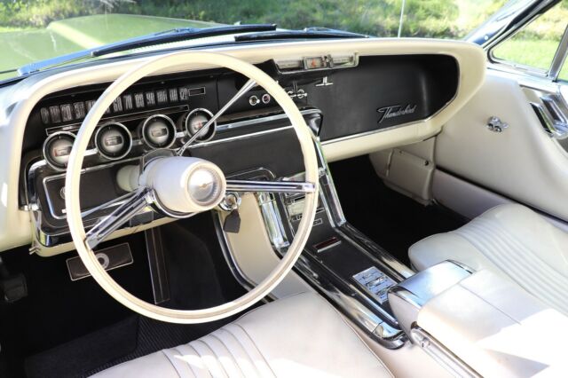 Ford Thunderbird 1965 image number 35